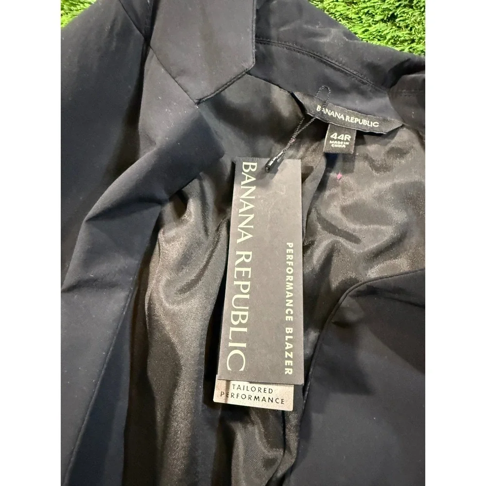 Banana Republic Mens 44R Performance Blazer Tailored Fit Black‎